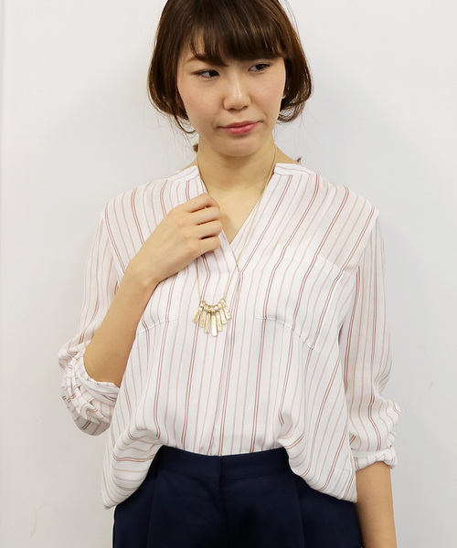 N.(N. Natural Beauty Basic)(エヌエヌナチュラルビューティーベーシック)の「ビエラブラウス フロントタック(シャツ/ブラウス・レディース・カーキ/ネイビー/ブルー系その他/ホワイト/ベージュ系その他/ピンク・MEDIUM)」の22枚目の写真