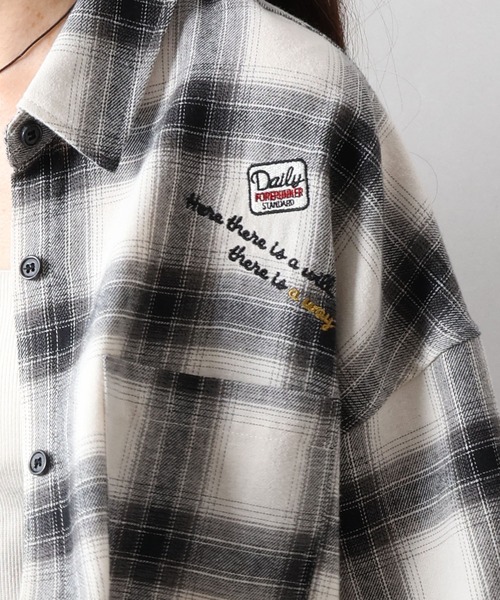 SpRay(スプレイ)の「ビエラチェック刺繍BIGシャツ(シャツ/ブラウス・レディース・ブラック/オフホワイト・FREE)」の11枚目の写真