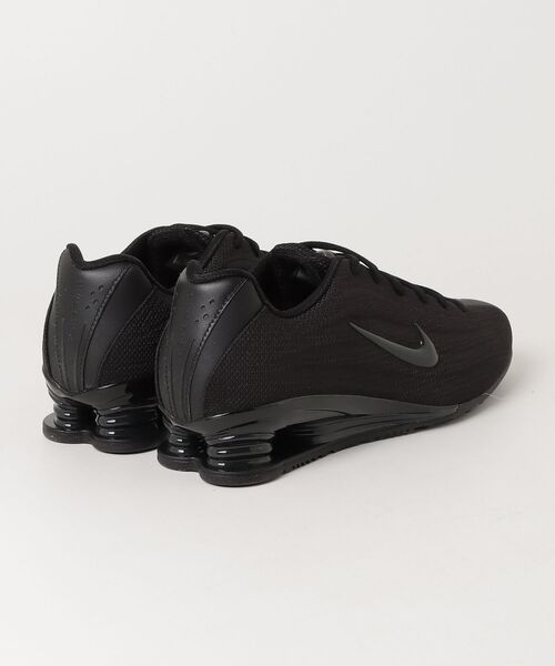 NIKE(ナイキ)の「NIKE SHOX Z HQ7540-003(スニーカー・メンズ・ブラック・27cm)」の2枚目の写真