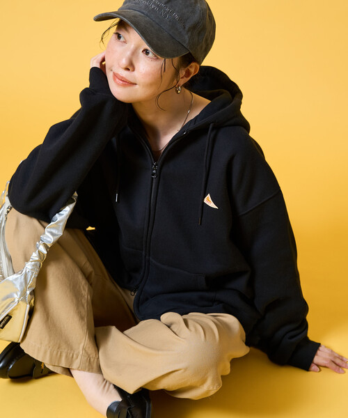 FREAK'S STORE(フリークスストア)の「限定展開 KELTY × FREAK'S STORE/ケルティ 別注 裏起毛 フルジップ パーカー(パーカー・レディース・ピンク/ライトグレー/ネイビー/ブラウン/ベージュ/オリーブ/ブラック・フリ-)」の1枚目の写真