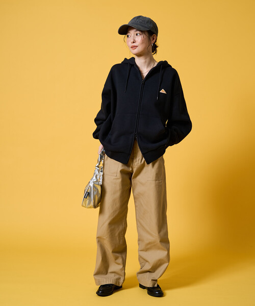 FREAK'S STORE(フリークスストア)の「限定展開 KELTY × FREAK'S STORE/ケルティ 別注 裏起毛 フルジップ パーカー(パーカー・レディース・ピンク/ライトグレー/ネイビー/ブラウン/ベージュ/オリーブ/ブラック・フリ-)」の16枚目の写真