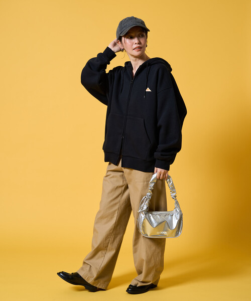 FREAK'S STORE(フリークスストア)の「限定展開 KELTY × FREAK'S STORE/ケルティ 別注 裏起毛 フルジップ パーカー(パーカー・レディース・ピンク/ライトグレー/ネイビー/ブラウン/ベージュ/オリーブ/ブラック・フリ-)」の17枚目の写真
