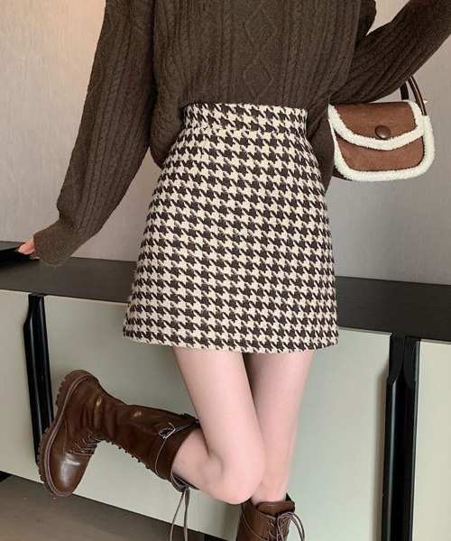 Flugge(フラッジー)の「千鳥柄台形ミニスカート(スカート・レディース・ブラウン/ブラック・LARGE/MEDIUM)」の5枚目の写真