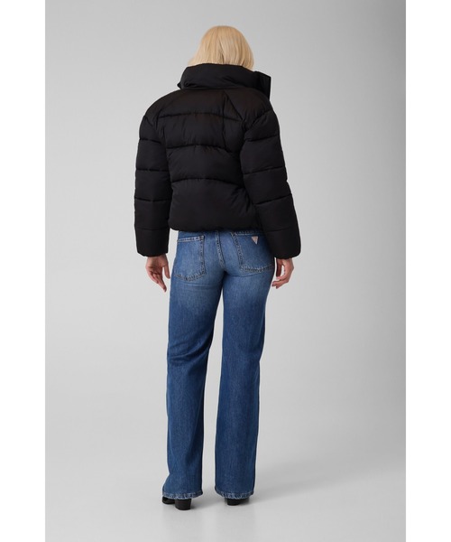 Guess(ゲス)の「MARIKA Cozy Puffer ジャケット 中綿ジャケット(ダウンジャケット/コート・レディース・ブラック/ホワイト系その他・X-SMALL/LARGE/MEDIUM/SMALL)」の10枚目の写真
