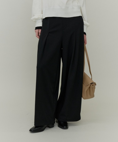 Plumel(プルメル)の「Crepe Jersey Cocoon Wide Pants / カットジョーゼットコクーンパンツ(スラックス・レディース・ブラウン/ブラック・MEDIUM/LARGE)」の4枚目の写真