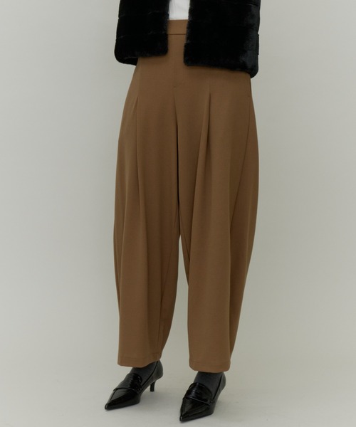 Plumel(プルメル)の「Crepe Jersey Cocoon Wide Pants / カットジョーゼットコクーンパンツ(スラックス・レディース・ブラウン/ブラック・MEDIUM/LARGE)」の8枚目の写真