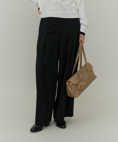Plumel(プルメル)の「Crepe Jersey Cocoon Wide Pants / カットジョーゼットコクーンパンツ(スラックス・レディース・ブラウン/ブラック・MEDIUM/LARGE)」の5枚目の写真
