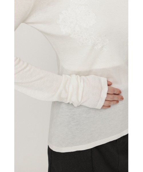SLY(スライ)の「FLOWER EMBROIDERY HG TOPS フラワーエンブロイダリーハイゲージトップス 秋服(ニット/セーター・レディース・ホワイト/ブラック・FREE)」の10枚目の写真