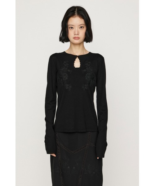 SLY(スライ)の「FLOWER EMBROIDERY HG TOPS フラワーエンブロイダリーハイゲージトップス 秋服(ニット/セーター・レディース・ホワイト/ブラック・FREE)」の14枚目の写真