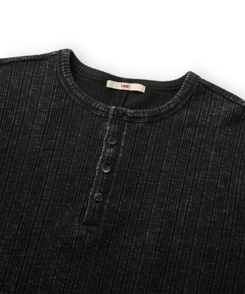 MMIC(エムエムアイシー)の「グレイン ヘンリーネック(ウォッシュドブラック)(Tシャツ/カットソー・メンズ・その他・MEDIUM/LARGE/X-LARGE)」の8枚目の写真