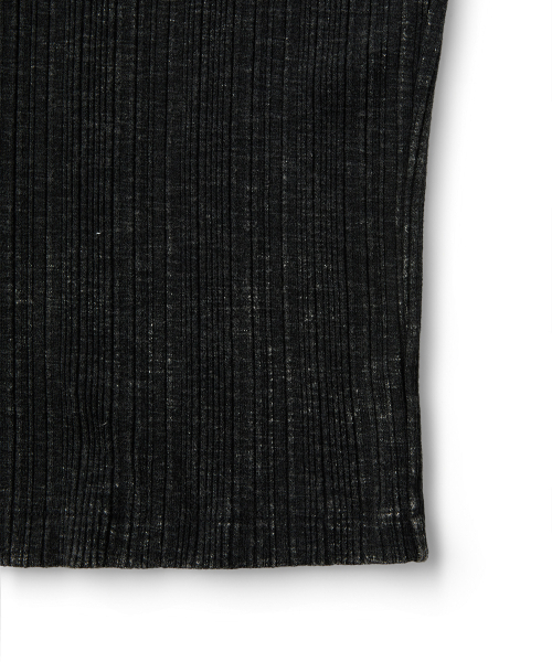 MMIC(エムエムアイシー)の「グレイン ヘンリーネック(ウォッシュドブラック)(Tシャツ/カットソー・メンズ・その他・MEDIUM/LARGE/X-LARGE)」の9枚目の写真