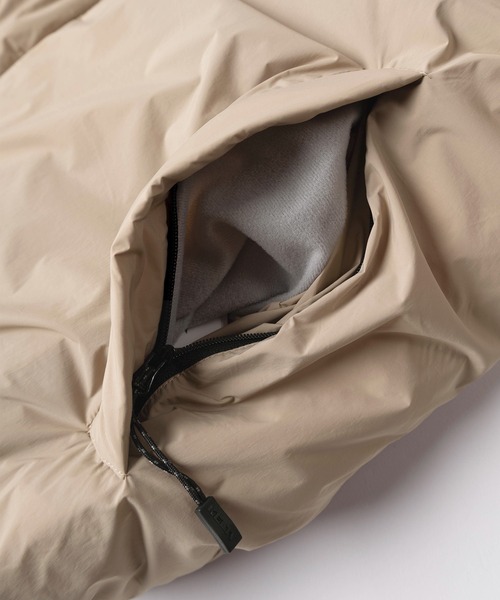 KELTY(ケルティ)の「【97】【KELTY/ケルティ】インサレーション ミドルコート/パファージャケット/ブルゾン/シンサレート/3M/撥水加工/中綿/ミドル丈/ユニセックス/レディース/メンズ(ダウンジャケット/コート・メンズ・チャコールグレー/バーガンディー/ブラック/ベージュ・XL/L/M)」の8枚目の写真