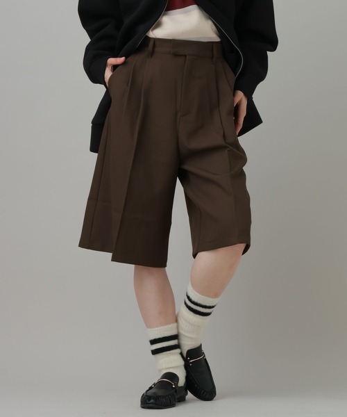 LAKOLE(ラコレ)の「ツータックハーフパンツ / 1057787(その他パンツ・レディース・ブラウン/ブラック/グレー・MEDIUM/LARGE)」の17枚目の写真