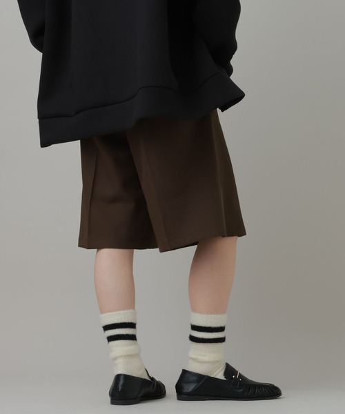 LAKOLE(ラコレ)の「ツータックハーフパンツ / 1057787(その他パンツ・レディース・ブラウン/ブラック/グレー・MEDIUM/LARGE)」の19枚目の写真