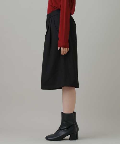 LAKOLE(ラコレ)の「ツータックハーフパンツ / 1057787(その他パンツ・レディース・ブラウン/ブラック/グレー・MEDIUM/LARGE)」の22枚目の写真