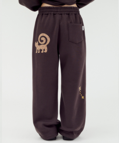 ambler(エムブラー)の「Warm Garden Cat グラフィック ストリング ワイド スウェットパンツ AP1006 (ダークブラウン)(スウェットパンツ・レディース・その他・SMALL/MEDIUM/LARGE)」の1枚目の写真