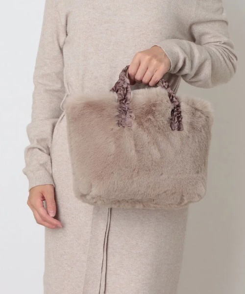 CACHELLIE（カシェリエ）の「F/FUR FRILL HANDLE TOTE（トートバッグ・レディース・ブラック/グレイッシュベージュ/レオパード・FREE）」の4枚目の写真