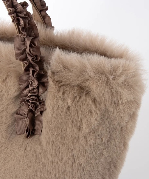 CACHELLIE（カシェリエ）の「F/FUR FRILL HANDLE TOTE（トートバッグ・レディース・ブラック/グレイッシュベージュ/レオパード・FREE）」の8枚目の写真