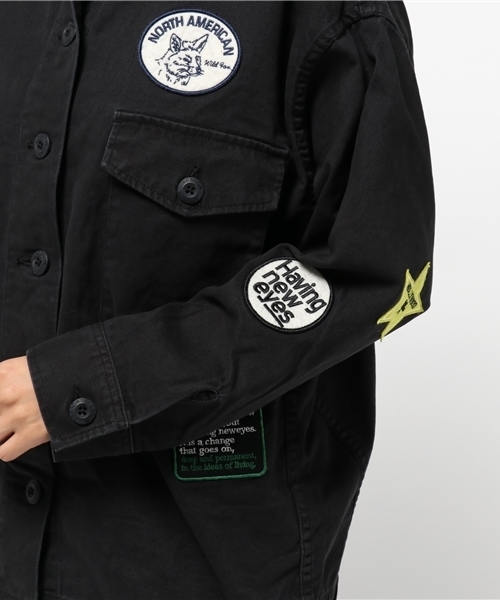 MOUSSY（マウジー）の「WAPPEN BOX MILITARY SH（シャツ/ブラウス・レディース・カーキ/ブラック・FREE）」の7枚目の写真