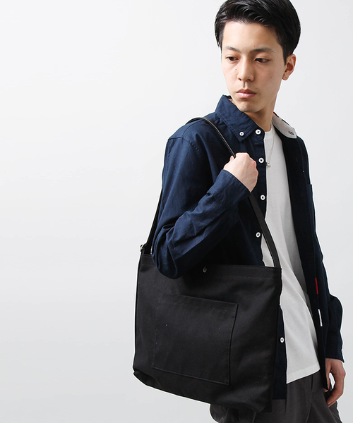 WEGO(ウィゴー)の「WEGO/キャンバスコンビワンショルダーバッグ(ショルダーバッグ・メンズ・ブラック/カーキ/ホワイト/レッド・FREE)」の3枚目の写真