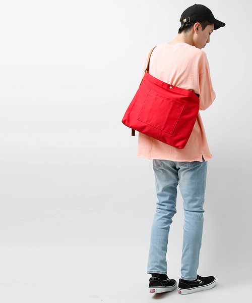 WEGO(ウィゴー)の「WEGO/キャンバスコンビワンショルダーバッグ(ショルダーバッグ・メンズ・ブラック/カーキ/ホワイト/レッド・FREE)」の17枚目の写真