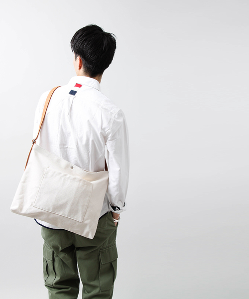 WEGO(ウィゴー)の「WEGO/キャンバスコンビワンショルダーバッグ(ショルダーバッグ・メンズ・ブラック/カーキ/ホワイト/レッド・FREE)」の18枚目の写真