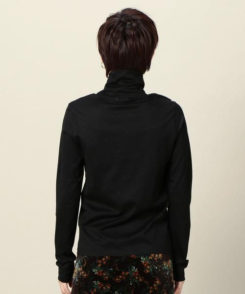 BEAUTY&YOUTH UNITED ARROWS(ビューティーアンドユースユナイテッドアローズ)の「BY コットン天竺タートルネックカットソー ◆(Tシャツ/カットソー・レディース・ホワイト/ブラック/ケリー・FREE)」の4枚目の写真