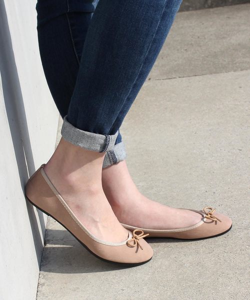 AmiAmi（アミアミ）の「【まいにちバレエ】ラウンドトゥ バレエシューズ/バレエコア（バレエシューズ・レディース・ライトグレー/レオパード/ゴールド系その他/マルチ/ブルー系その他2/ベージュ/グレー/ピンク/グリーン/ブラック系その他/グレー系その他/ブルー系その他/ブラック系その他2/ブラック系その他3/ブラック/ブラウン/ワイン/ホワイト/レッド/グレイッシュブルー/コーラル/グレイッシュベージュ/シルバー/ブラック系その他4/グレー系その他2/ネイビー/ブラック系その他5/ブルー系その他3/ベージュ系その他/ピンク系その他/ナチュラル/カーキ/ブルー系その他4/ブラウン系その他/アニマル/ベージュ系その他2/ダークベージュ/ゼブラ/モスグリーン/ライトブルー/スモークピンク/ブラウン系その他2/ブラック系その他6/ブロンズ/シルバー系その他/ホワイト×ブラック/チョコ/チェリーレッド/ブラック系その他7・38/35/36/37/39/40）」の20枚目の写真