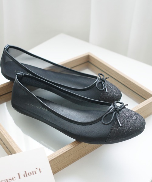 AmiAmi（アミアミ）の「【まいにちバレエ】ラウンドトゥ バレエシューズ/バレエコア（バレエシューズ・レディース・ライトグレー/レオパード/ゴールド系その他/マルチ/ブルー系その他2/ベージュ/グレー/ピンク/グリーン/ブラック系その他/グレー系その他/ブルー系その他/ブラック系その他2/ブラック系その他3/ブラック/ブラウン/ワイン/ホワイト/レッド/グレイッシュブルー/コーラル/グレイッシュベージュ/シルバー/ブラック系その他4/グレー系その他2/ネイビー/ブラック系その他5/ブルー系その他3/ベージュ系その他/ピンク系その他/ナチュラル/カーキ/ブルー系その他4/ブラウン系その他/アニマル/ベージュ系その他2/ダークベージュ/ゼブラ/モスグリーン/ライトブルー/スモークピンク/ブラウン系その他2/ブラック系その他6/ブロンズ/シルバー系その他/ホワイト×ブラック/チョコ/チェリーレッド/ブラック系その他7・38/35/36/37/39/40）」の11枚目の写真