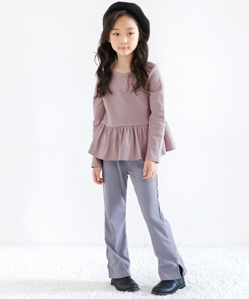 Bee des Bee(ビーデスビー)の「ペプラムトップス(Tシャツ/カットソー・キッズ・チャコール/ブラック/ブルーグレー/ラベンダー/グレイッシュベージュ/コーラルピンク/ブラウン/ブルー系その他/アイボリー/ワインレッド/ブルー系/チャコールグレー/サックスブルー/ベージュ系/ピンク系/ライトブラウン/ライラック系/グリーン系/カーキオリーブ・130cm/90cm/100cm/140cm/120cm/110cm/150cm)」の21枚目の写真