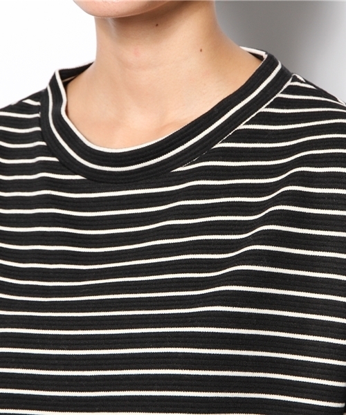 Chico(チコ)の「ボーダーハイネックTOPS(Tシャツ/カットソー・レディース・オフホワイト/スミクロ・FREE)」の6枚目の写真