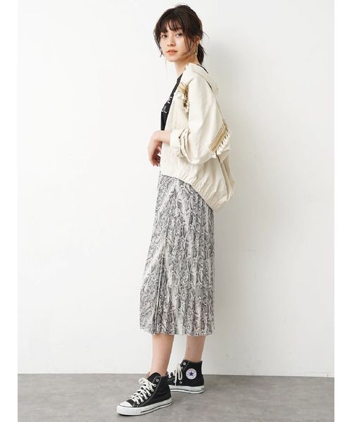 Editt by YECCA VECCA(エディットバイイェッカヴェッカ)の「コインフリンジジャケット①(ブルゾン・レディース・アイボリー/カーキ・フリー)」の9枚目の写真