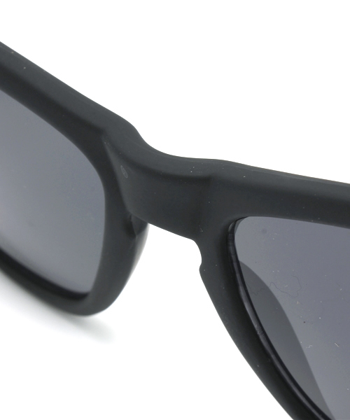 B:MING by BEAMS（ビーミングバイビームス）の「DANG SHADES / BlackxBlack（サングラス・メンズ・ブラック・FREE）」の2枚目の写真