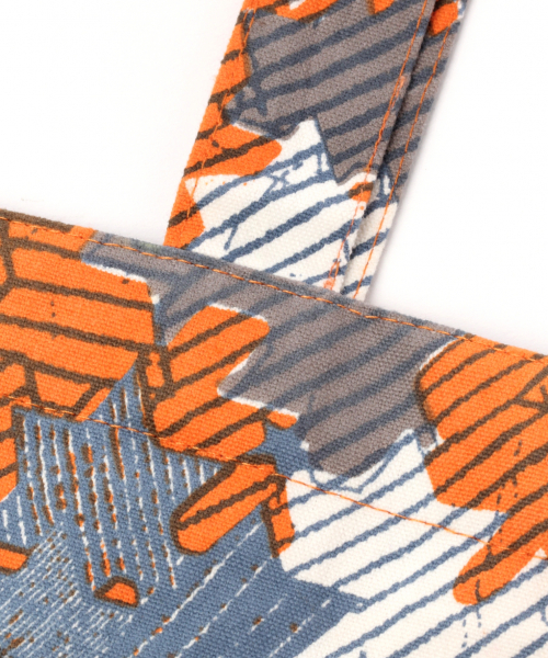 BAYFLOW（ベイフロー）の「カンガバンダナトート（トートバッグ・レディース・オレンジ/グレー・FREE）」の4枚目の写真