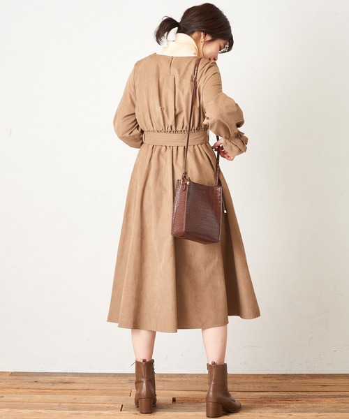 natural couture（ナチュラルクチュール）の「大人のキャンディースリーブカシュクールワンピース（ワンピース・レディース・モカ/ブルー/パープル/ピンク/チェック・FREE）」の8枚目の写真