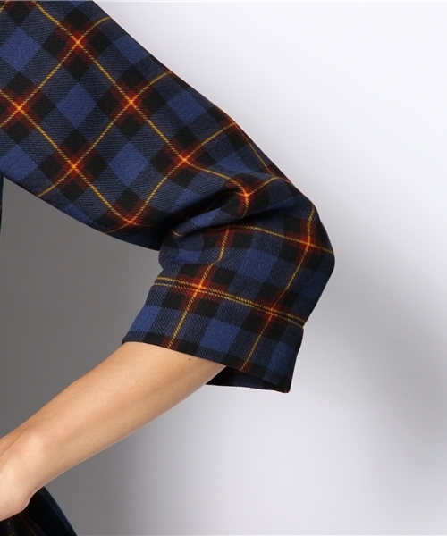 Ray BEAMS（レイビームス）の「Ray BEAMS / チェック タックフレアー ワンピース（ワンピース・レディース・ブラウン系その他/ブルー・1/0）」の13枚目の写真