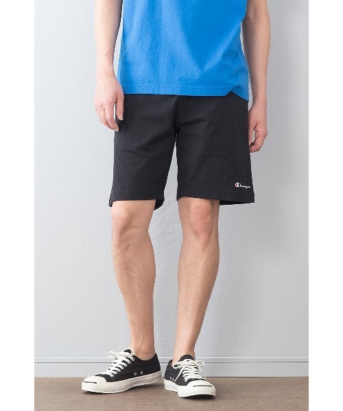 Champion（チャンピオン）の「【CHAMPION/チャンピオン】ルームウェア＆ワンマイルコーデベストセラーアイテム 柔らか感触のワンポイントロゴ入りスウェットショーツ　Ｃ３－Ｐ５０１（スウェットパンツ・メンズ・ホワイト/チャコールグレー/ブラック/ネイビー/グレー/レッド/ピンク/イエロー/ブルー/オリーブ/ブラウン・MEDIUM/LARGE/X-LARGE/SMALL/XX-LARGE）」の3枚目の写真