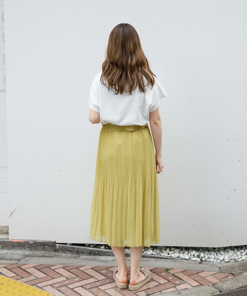 flower（フラワー）の「シアープリーツスカート（スカート・レディース・ベージュ/イエロー・FREE）」の8枚目の写真