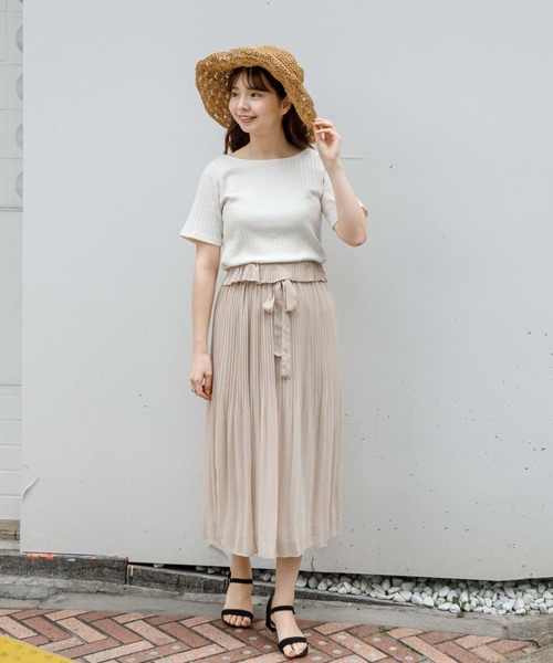 flower（フラワー）の「シアープリーツスカート（スカート・レディース・ベージュ/イエロー・FREE）」の13枚目の写真