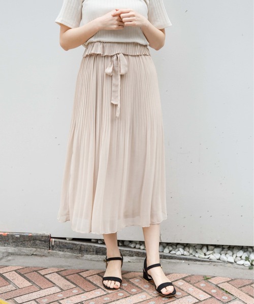 flower（フラワー）の「シアープリーツスカート（スカート・レディース・ベージュ/イエロー・FREE）」の5枚目の写真