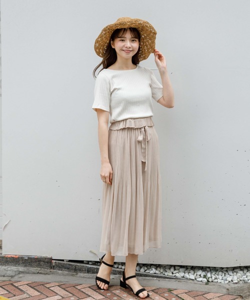 flower（フラワー）の「シアープリーツスカート（スカート・レディース・ベージュ/イエロー・FREE）」の15枚目の写真