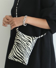 coca（coca） | ゼブラポシェット(ショルダーバッグ)