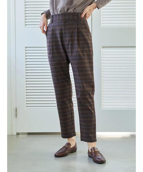 earth music&ecology(アースミュージックアンドエコロジー)の「美人シルエットパンツ(テーパード) *(その他パンツ・レディース・ブラック/ブラウン/ミント/ラベンダー/チェック/ブラウン系その他4・S/M/L)」の12枚目の写真