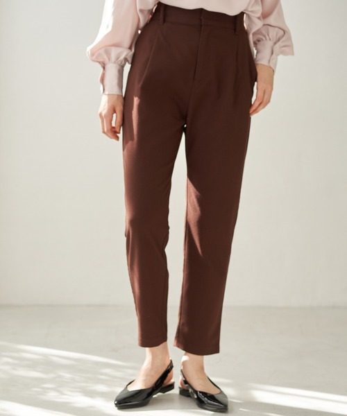 earth music&ecology(アースミュージックアンドエコロジー)の「美人シルエットパンツ(テーパード) *(その他パンツ・レディース・ブラック/ブラウン/ミント/ラベンダー/チェック/ブラウン系その他4・S/M/L)」の3枚目の写真