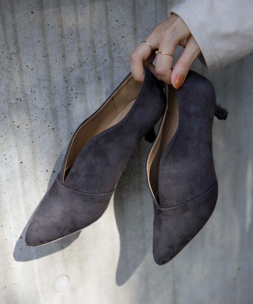 flower（フラワー）の「フェミニンアンクルカットブーツ（ブーツ・レディース・ベージュ/グレー・8/7）」の5枚目の写真