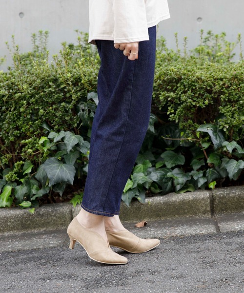 flower（フラワー）の「フェミニンアンクルカットブーツ（ブーツ・レディース・ベージュ/グレー・8/7）」の6枚目の写真