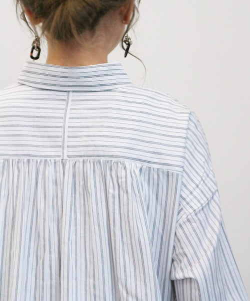 AMERICAN HOLIC(アメリカンホリック)の「レギュラーカラー比翼シャツチュニック(シャツ/ブラウス・レディース・チャコールグレー/ライトグレー/パープル/オフホワイト/ストライプ/ホワイト系その他6・FREE)」の13枚目の写真