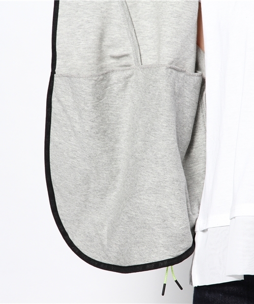 BEAMS BOY（ビームスボーイ）の「NIKE / テックフリース ジップフード（パーカー・レディース・グレー・ONE SIZE）」の2枚目の写真