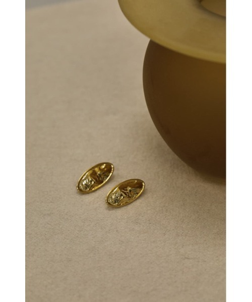 RIM.ARK(リムアーク)の「Melting texture earring(ピアス(両耳用)・レディース・シルバー/ゴールド・FREE)」の1枚目の写真