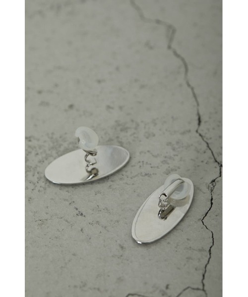RIM.ARK(リムアーク)の「Melting texture earring(ピアス(両耳用)・レディース・シルバー/ゴールド・FREE)」の9枚目の写真